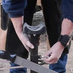 Tough 1 Professional Adjustable Farrier Stand -Lemieux Shop 79 8000 2