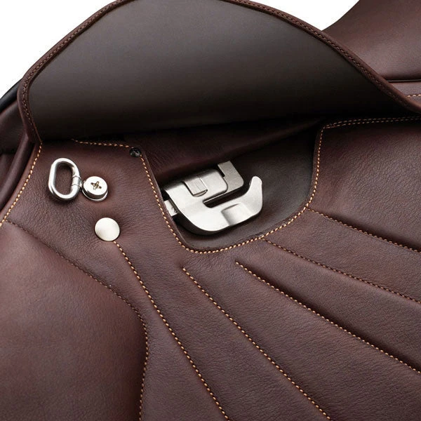 Bates Victrix Show Jumping Saddle 9 Bates Victrix Show Jumping Saddle - Image 7