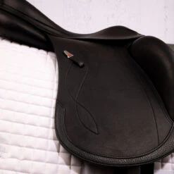Equipe Olympia Monoflap Dressage Saddle -Lemieux Shop eu103oly c1105 alt2