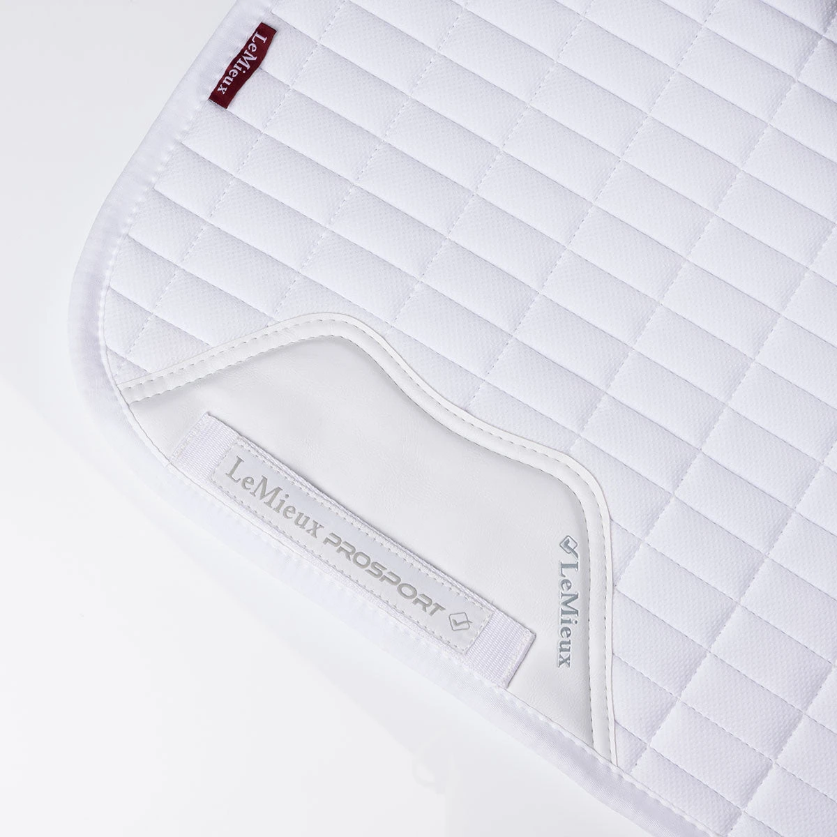 LeMieux Self Cool Dressage Pad 5 LeMieux Self Cool Dressage Pad - Image 3